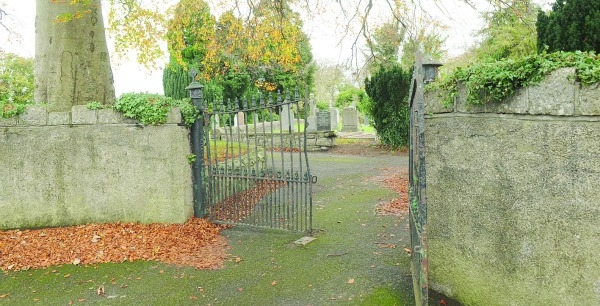 Cemetery car-park to get CCTV at a cost of €30,000