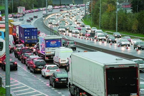 Plans to establish an incident co-ordination group to manage traffic accidents on the M50