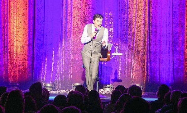 Comedian Al Porter sinks a pint in celebration of Edinburgh