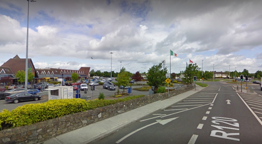 Man arrested after attempting to drive car at Gardai