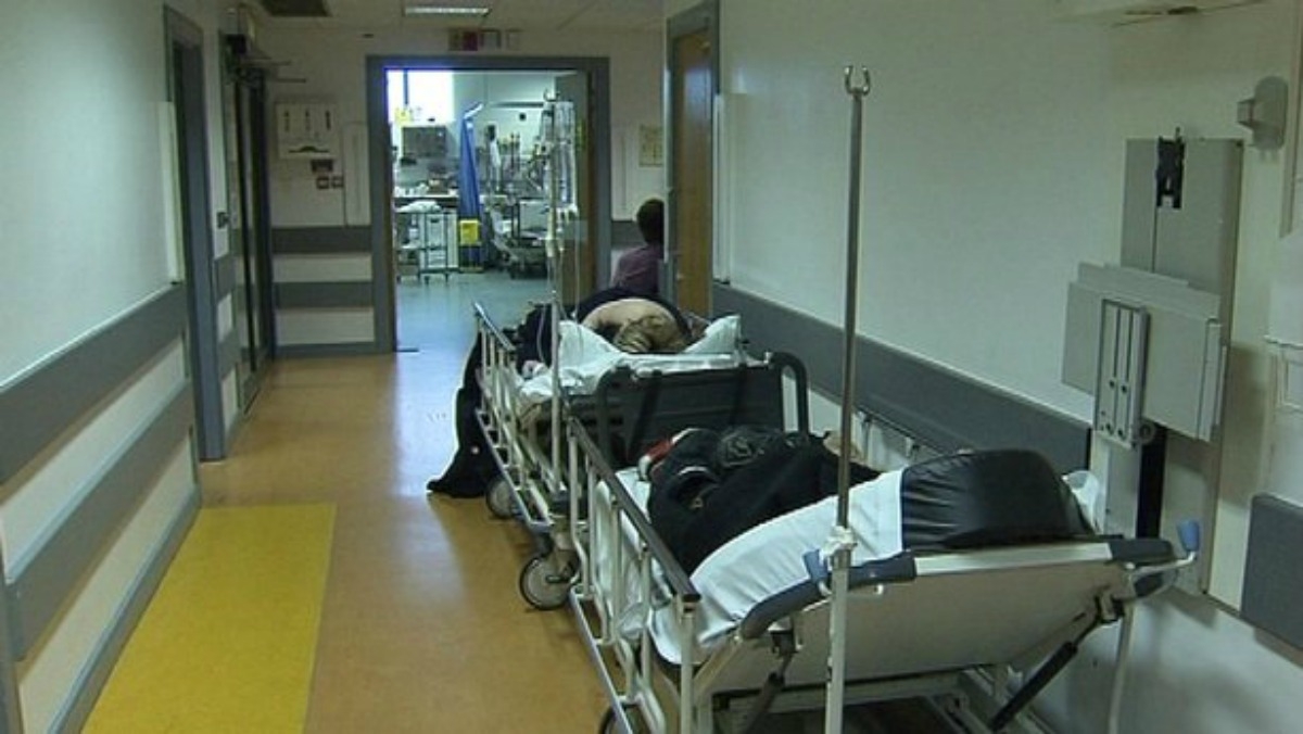 42 patients left on trolleys in Tallaght Hospital 42 patients left on trolleys in Tallaght Hospital
