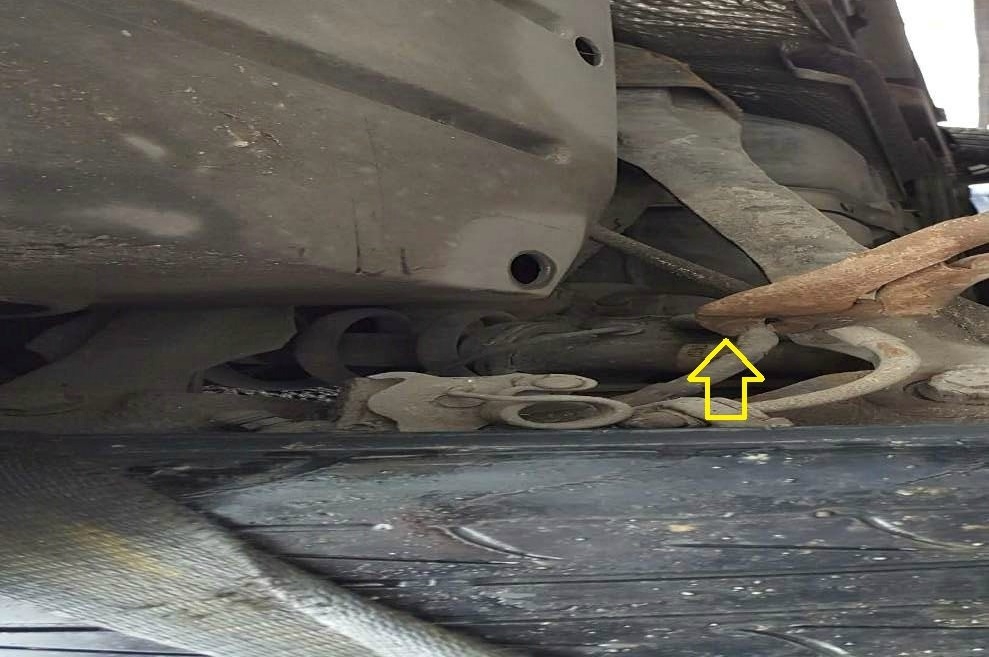 Gardai seize vehicle after driver used vise-grip to stop brake fluid leaking Gardai seize vehicle after driver used vise-grip to stop brake fluid leaking