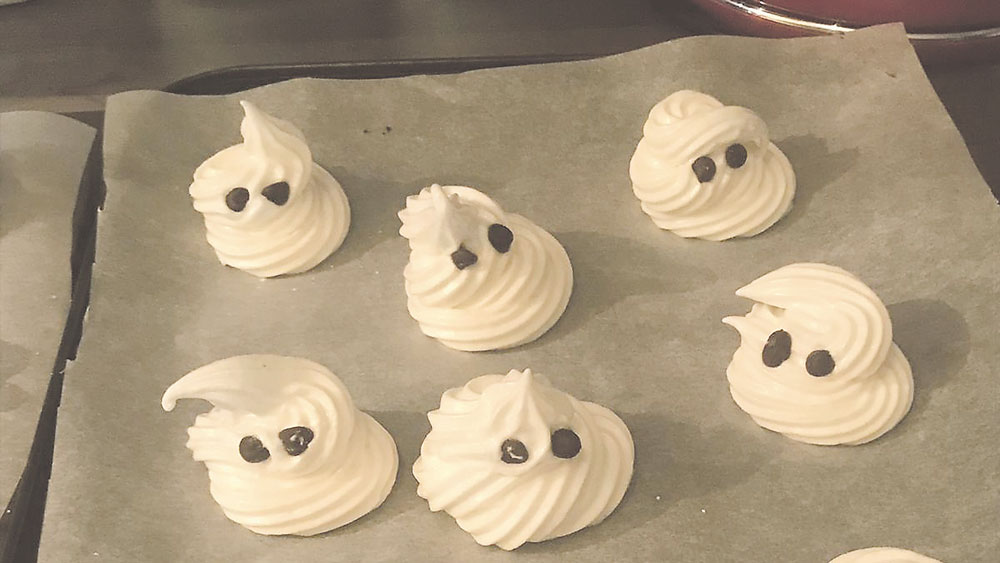 Food with JP: Meringue Ghosts Food with JP: Meringue Ghosts