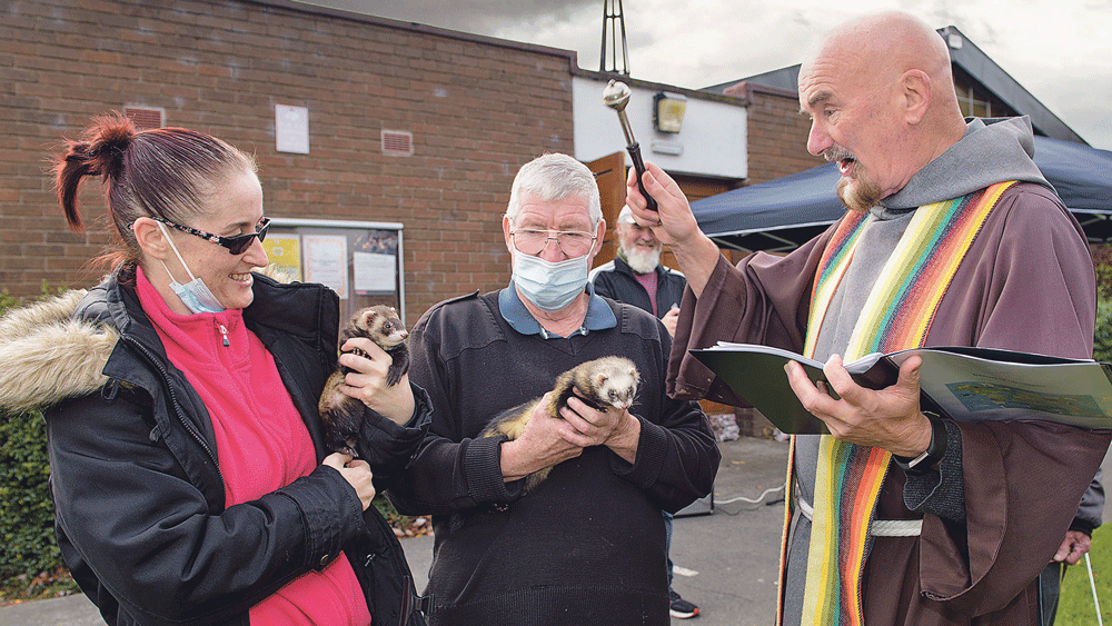 Fr Hughes ‘gets a buzz out of’ blessing the pets ceremony