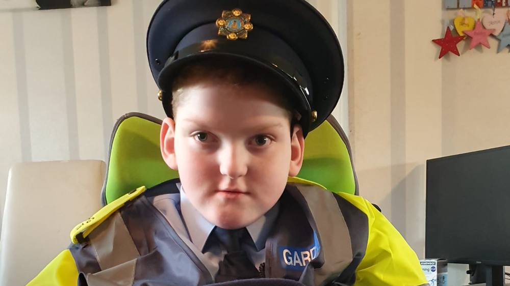 Kevin becomes the newest honorary recruit in the Gardai