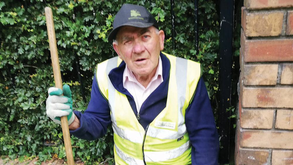 ‘Hi-vis’ guard of honour for volunteer George