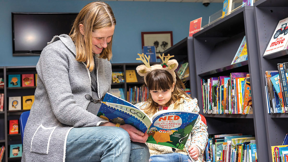 Families celebrate arrival of Dolly Parton’s library books