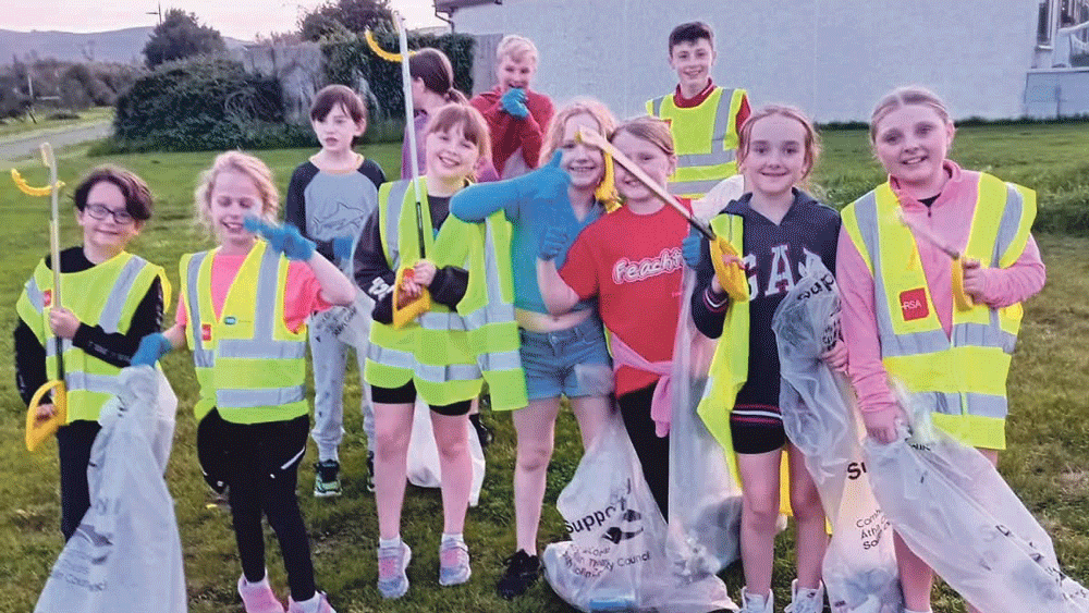 Local news as Gaeilge with Pól Ó Meadhra: Feachtas Thamhlachta: Deich mBliana ag Fás agus Campa Samhraidh 2025 Local news as Gaeilge with Pól Ó Meadhra: Feachtas Thamhlachta: Deich mBliana ag Fás agus Campa Samhraidh 2025