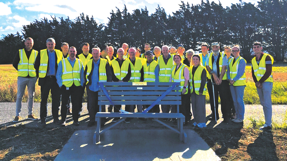 Men’s shed make two beautiful handcrafted benches