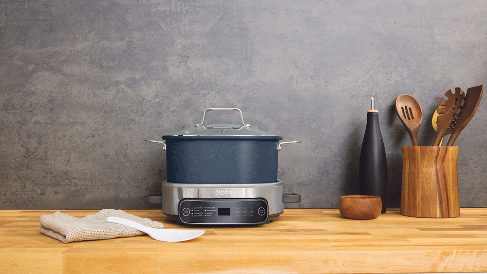 The all-in-one kitchen hero  for busy homes: The Ninja Foodi 8-Mode 6L Possible Cooker