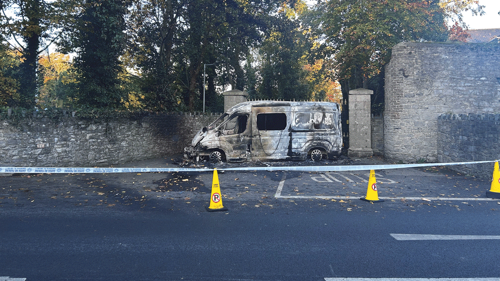Protestors told not not ‘to get involved in violent disorder”.