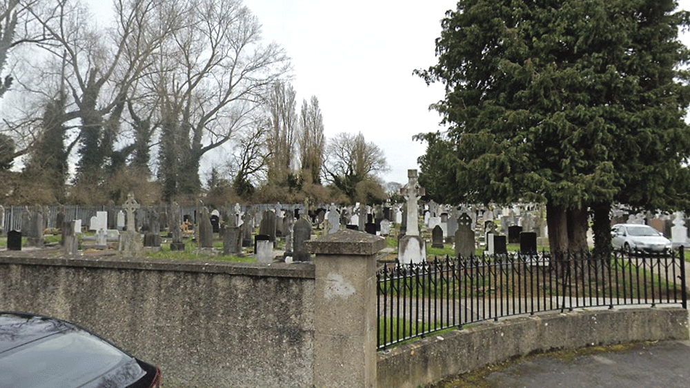 Work begins on digitisation of burial records