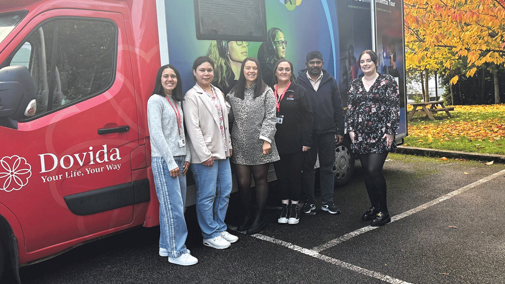 Virtual dementia tour helps people understand condition Virtual dementia tour helps people understand condition