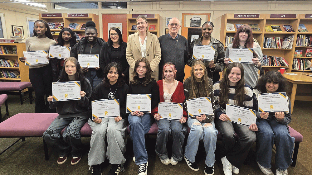 ‘Ambitious kids’ presented with bursaries for third level ‘Ambitious kids’ presented with bursaries for third level