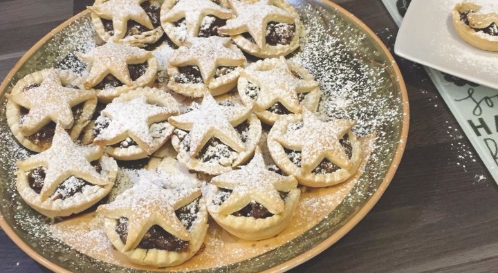 Star-topped lemon pastry mince pies Star-topped lemon pastry mince pies