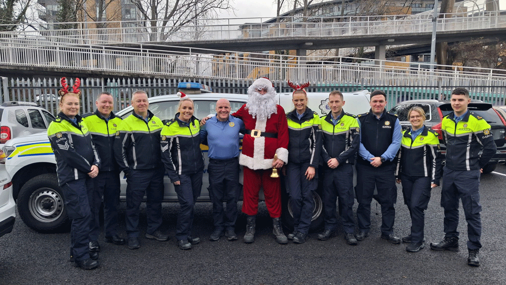 Santa visits 15 schools with help from local Gardai
