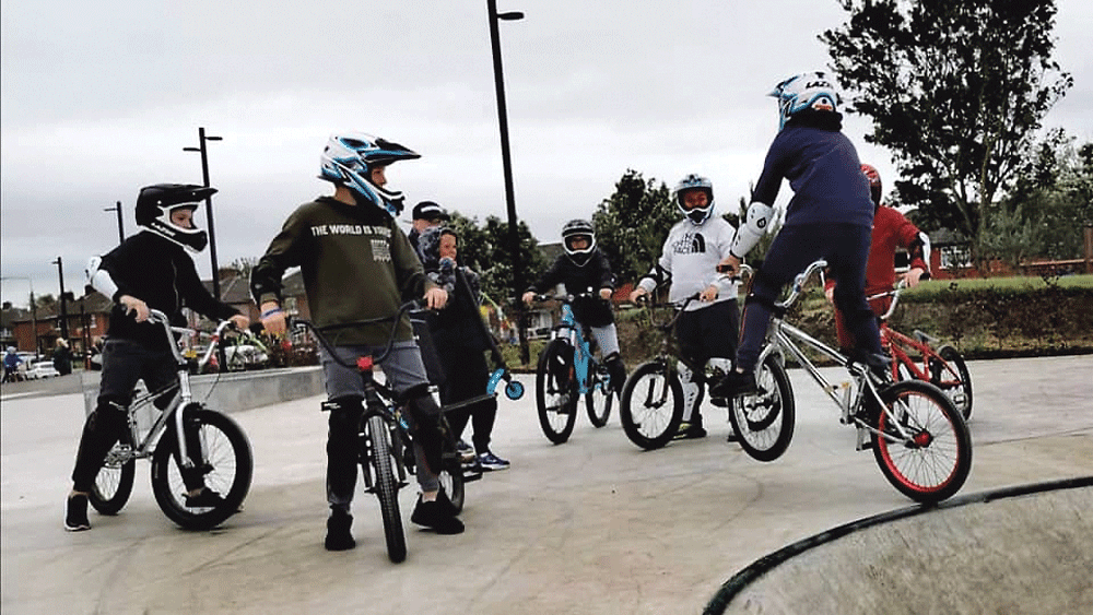 Calls for funding to be reinstated for staff members of youth service Calls for funding to be reinstated for staff members of youth service