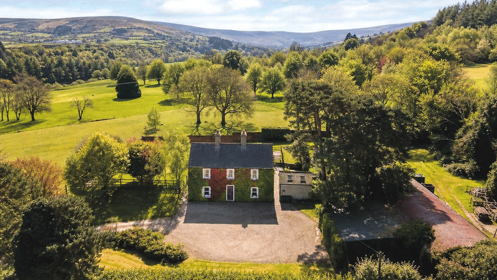 €1.37m for 19th century farmhouse in Ballinascorney