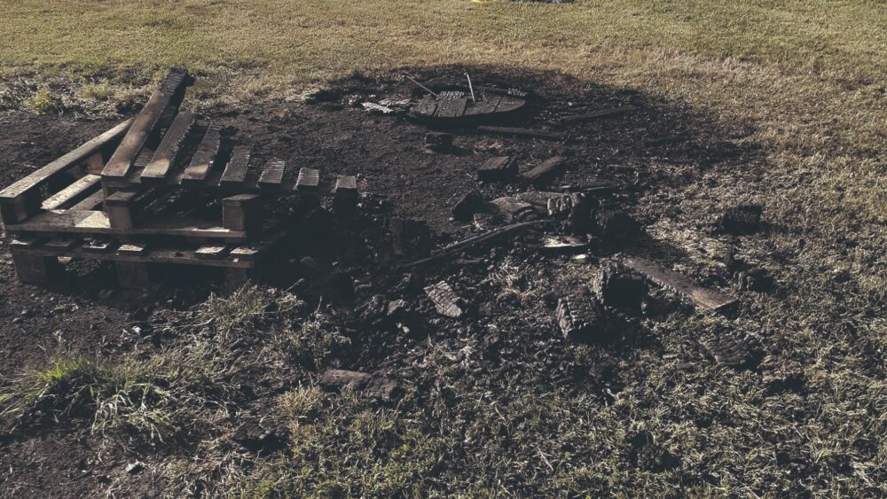 Residents furious after green space is damaged by fire Residents furious after green space is damaged by fire