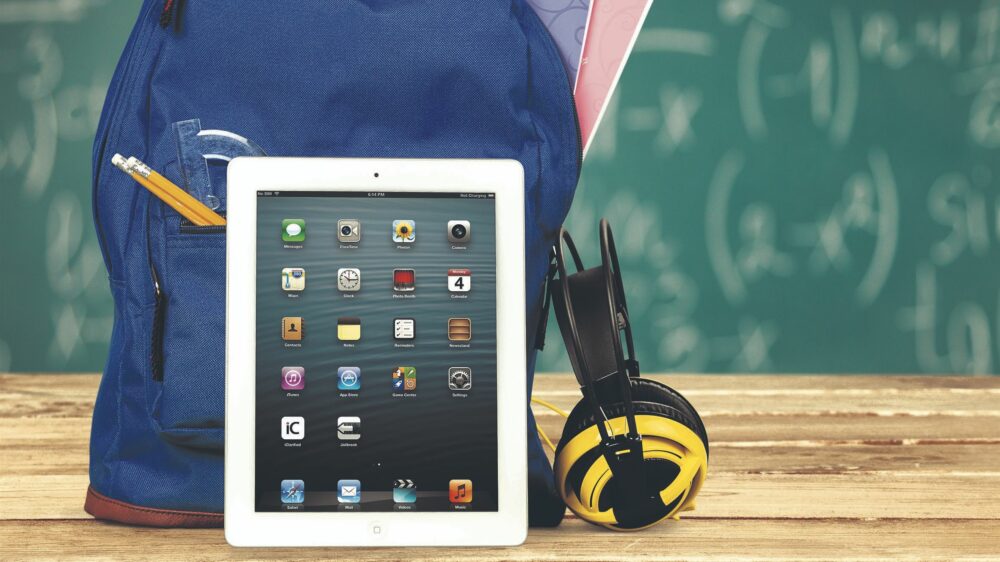 Parents forking out an extra €500 to avail of digital devices Parents forking out an extra €500 to avail of digital devices